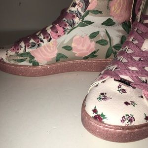 COACH High Top Khaki Floral Sz 8